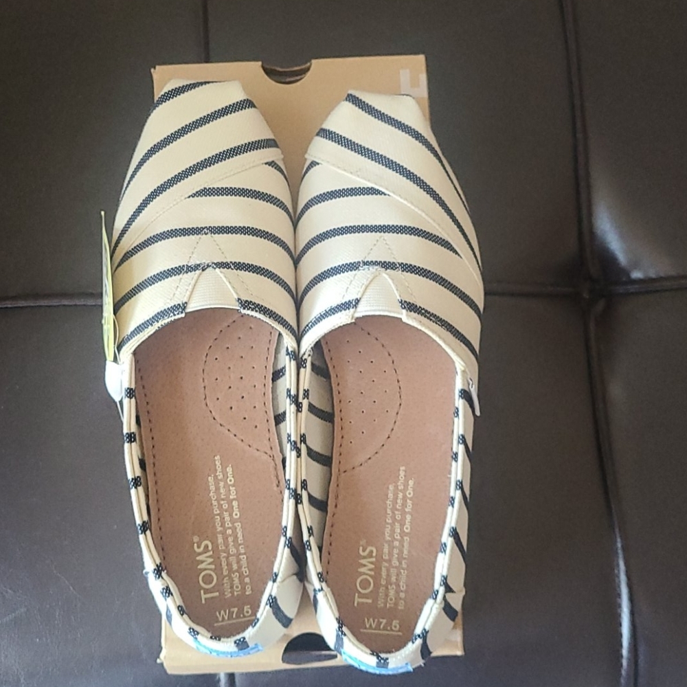 Toms Women's Striped Cream and Navy Canvas Classics